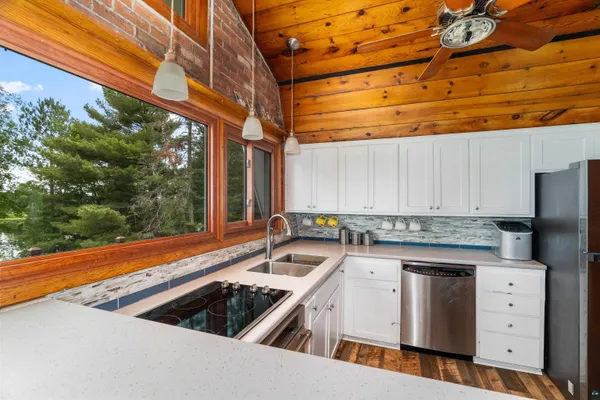 $459,900 | 6618 Sumac Drive, Duluth, MN 55803