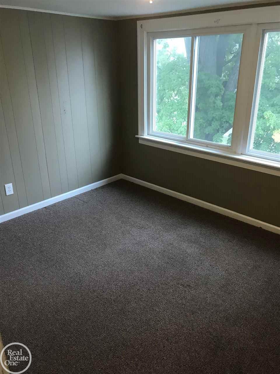 16919 Millar Road Clinton Township, MI 48036 - Photo 2 of 15 31331373-1.JPG