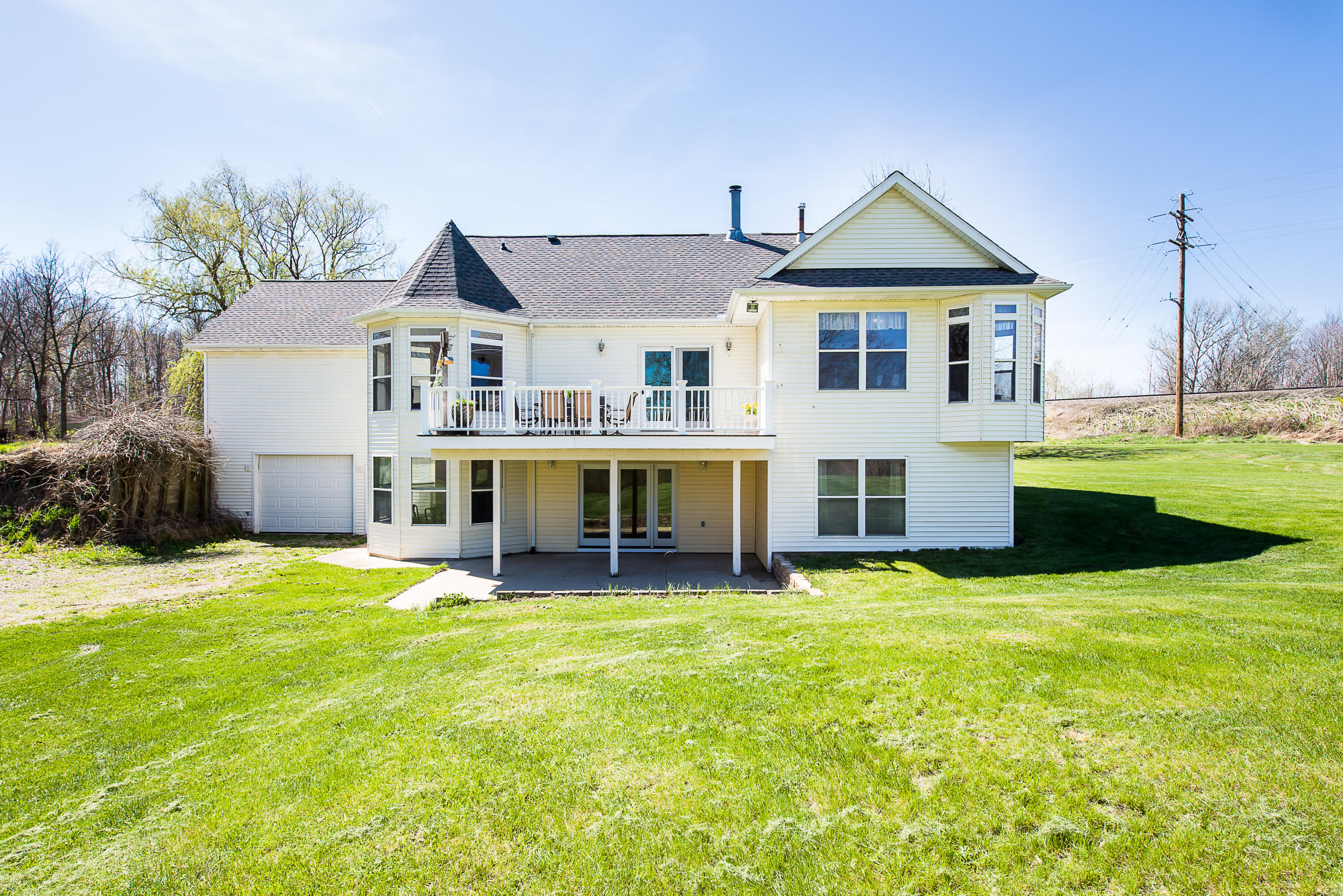 17275 Garvey Road Chelsea, MI 48118 - Photo 2 of 70 DSC_6