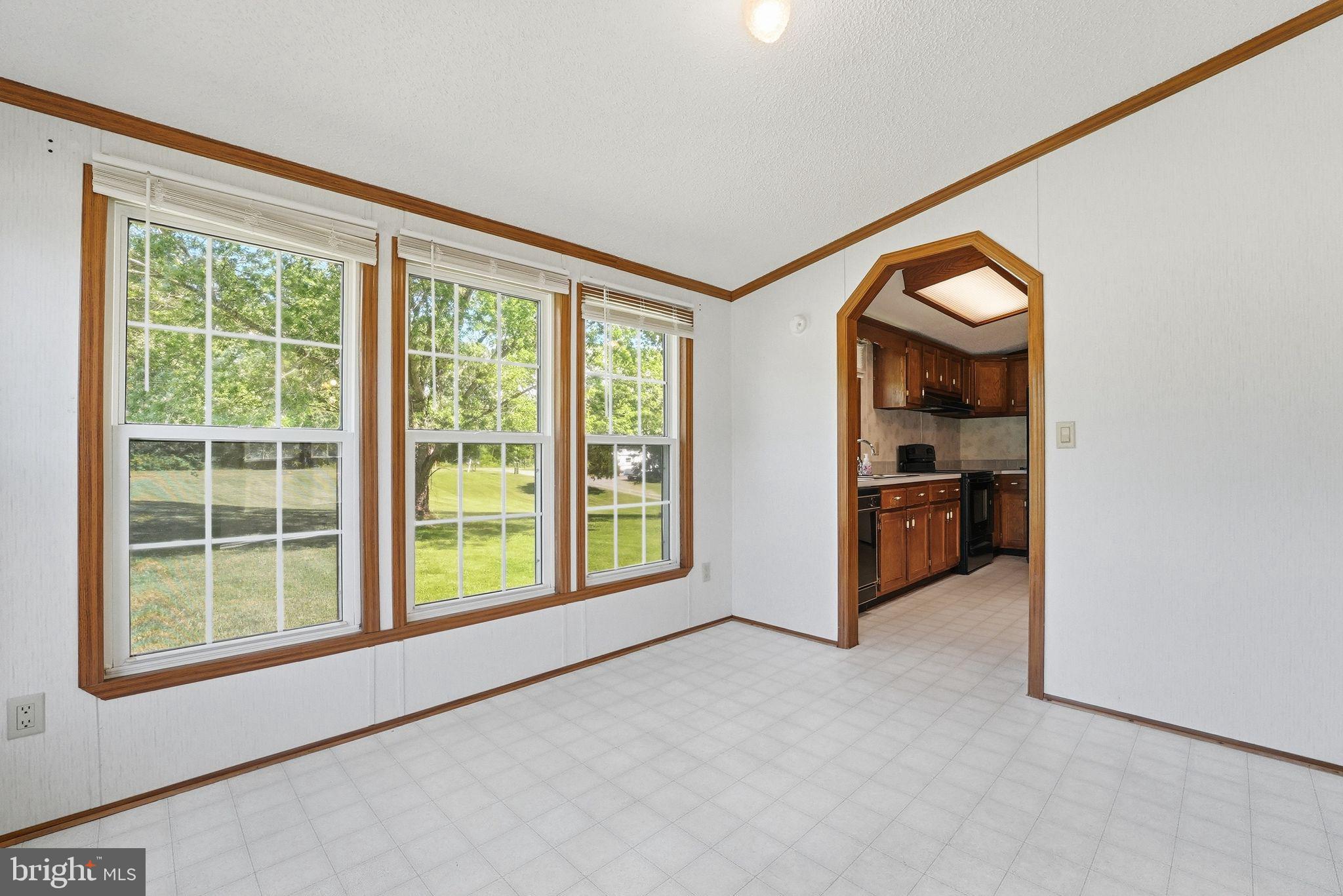 25325 Independence Road Unionville, VA 22567 - Photo 18 of 51 Breakfast Room