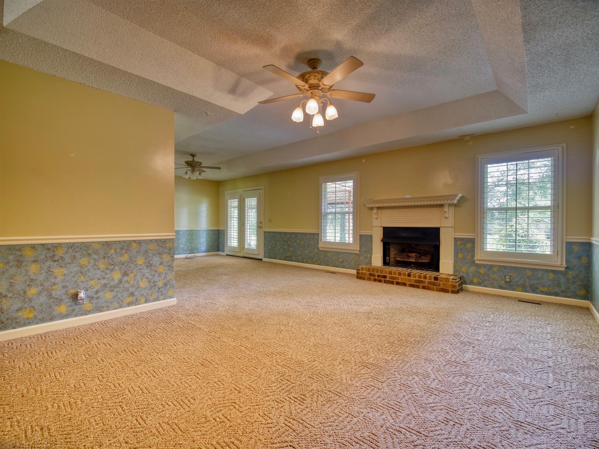 3745 Confederate Road Murfreesboro, TN 37128 - Photo 6 of 30 View of den going into dining room