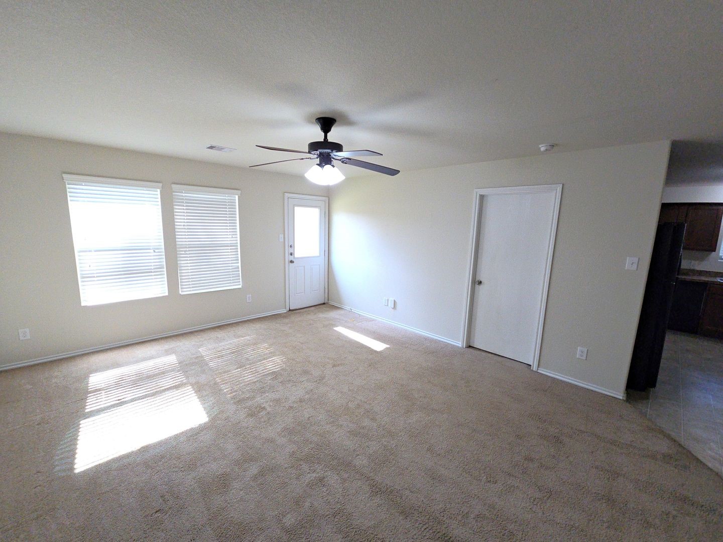 810 Lightningbug Lane Conroe, TX 77301 - Photo 5 of 26