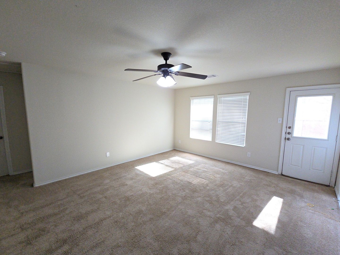 810 Lightningbug Lane Conroe, TX 77301 - Photo 7 of 26