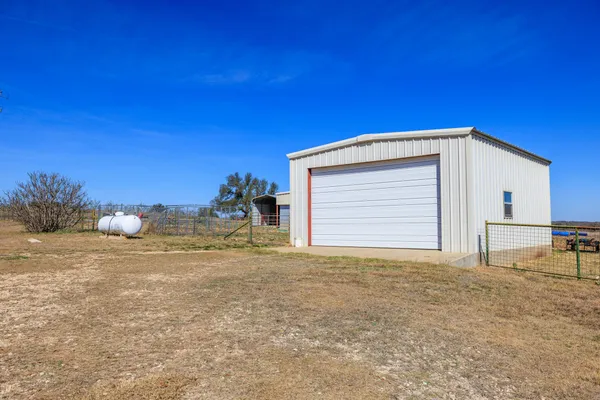 $2,250,000 | 2020 Wendel Road, Harper, TX 78631