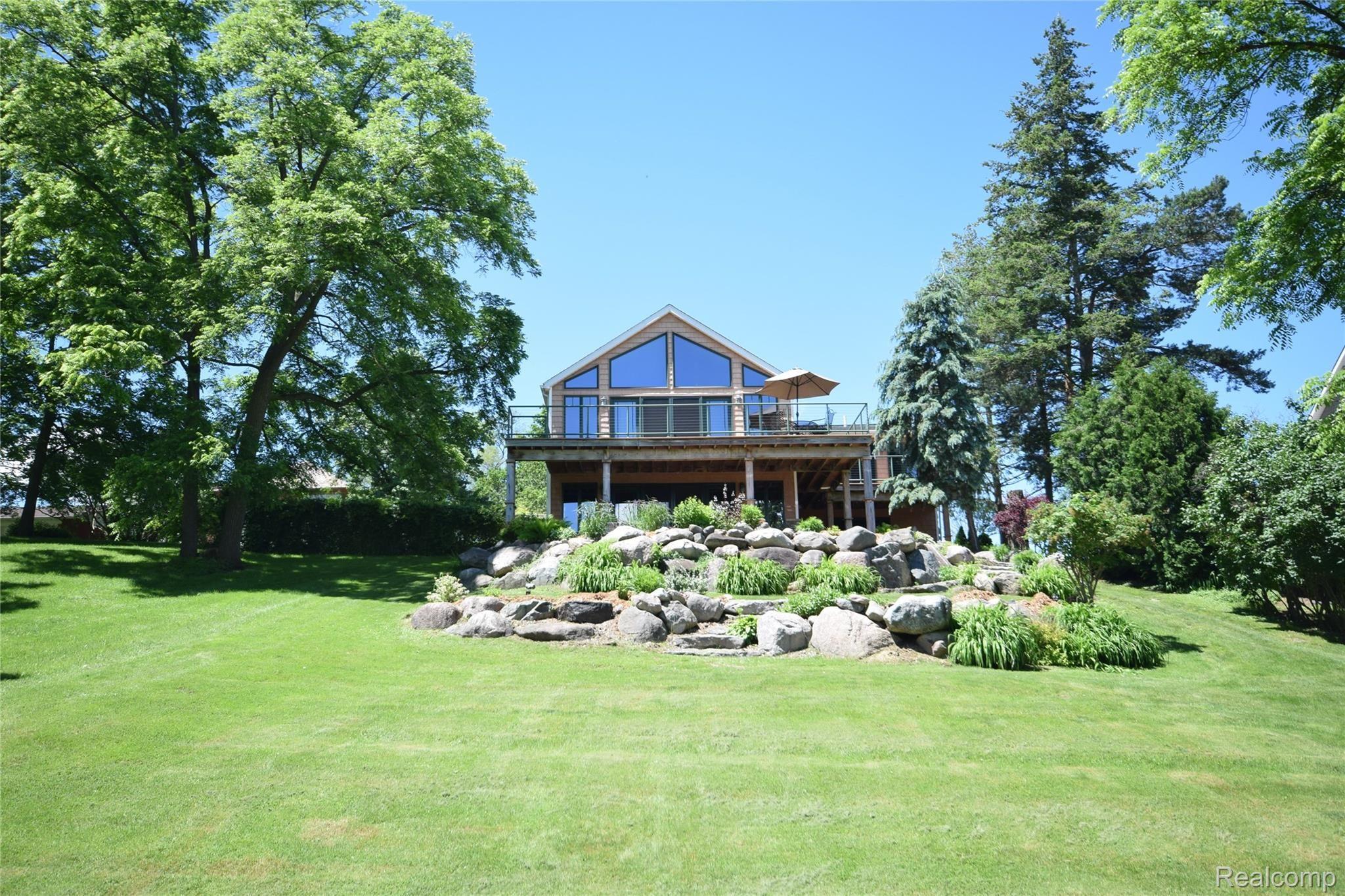 11079 Fenton Road Fenton, MI 48430 - Photo 32 of 37 DSC_0064.JPG