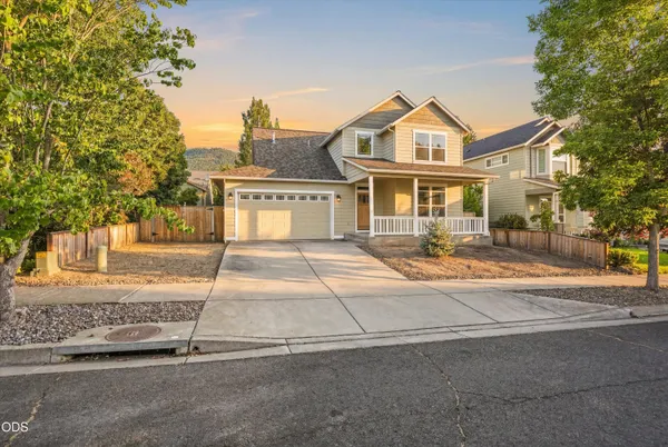$475,000 | 1852 Summer Place, Talent, OR 97540
