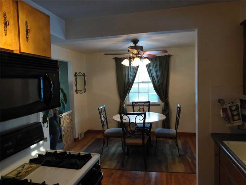 9157 Pannier Road Pittsburgh, PA 15237 - Photo 2 of 13 Kitchen.