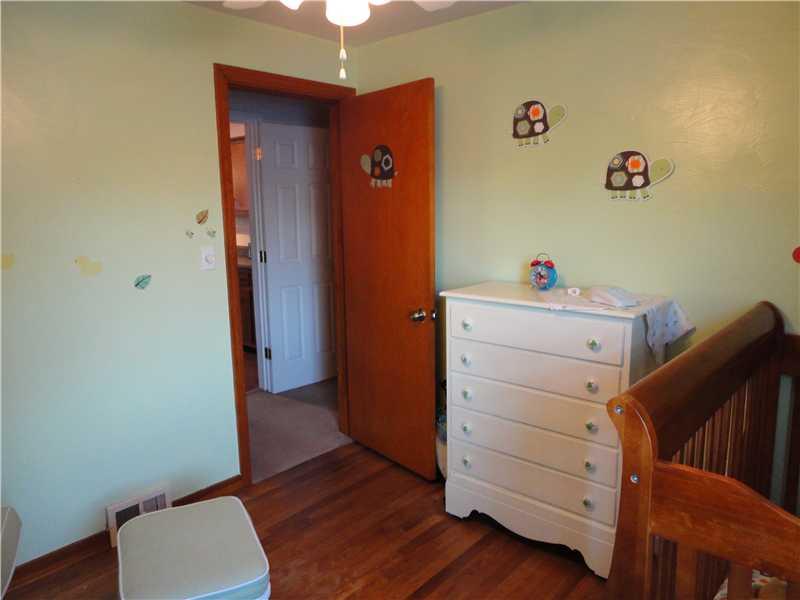 9157 Pannier Road Pittsburgh, PA 15237 - Photo 6 of 13 Bedroom.