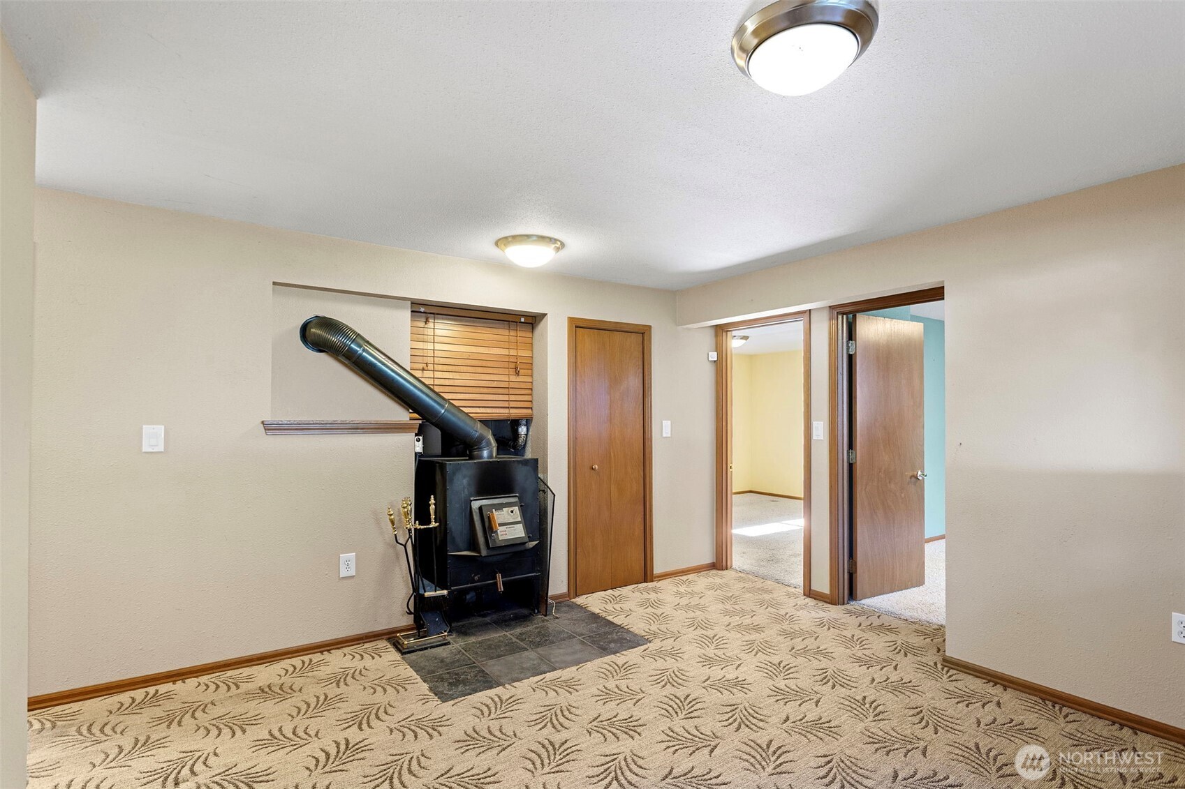 23829 Southeast 208th Street Maple Valley, WA 98038 - Photo 24 of 32 a view of an empty room