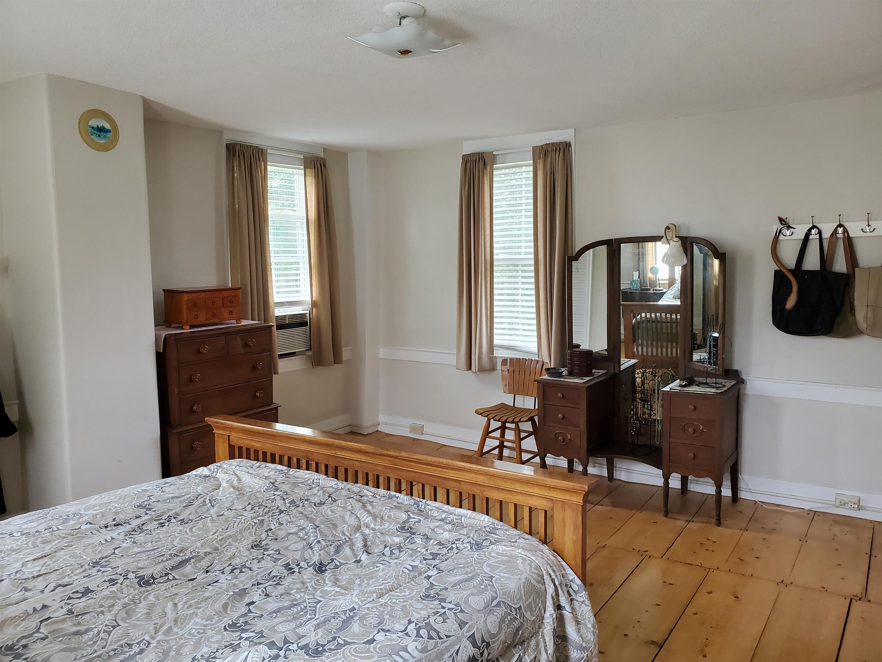 372 Main Street Chester, VT 05143 - Photo 23 of 38 Gallery Image 23