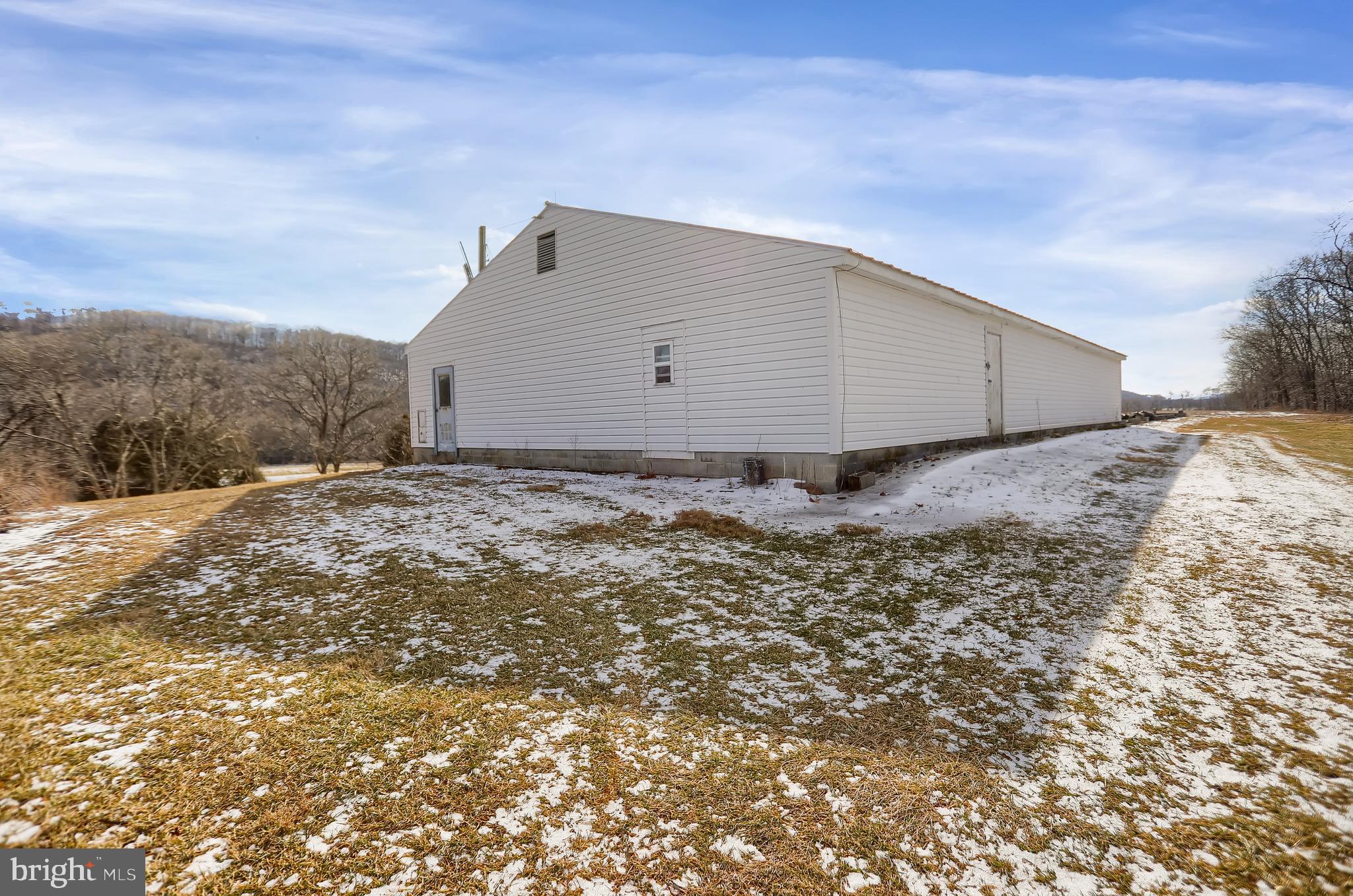 4534 Raccoon Valley Road Millerstown, PA 17062 - Photo 4 of 150 Gallery Image 4