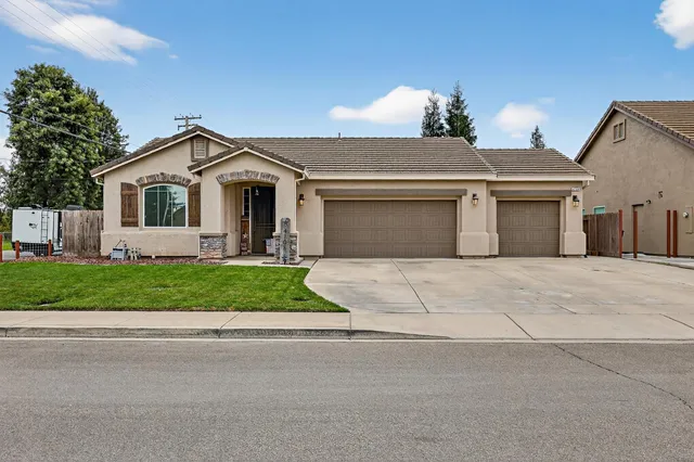 $489,000 | 4708 Navaho Court, Denair, CA 95316