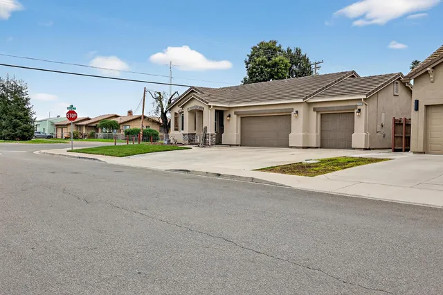 $489,000 | 4708 Navaho Court, Denair, CA 95316