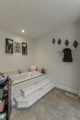 $475,000 | 1052 Trojan Run Drive, Soddy Daisy, TN 37379