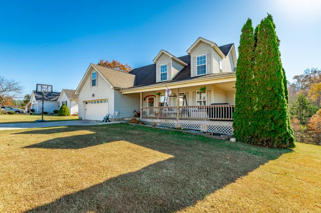 $475,000 | 1052 Trojan Run Drive, Soddy Daisy, TN 37379