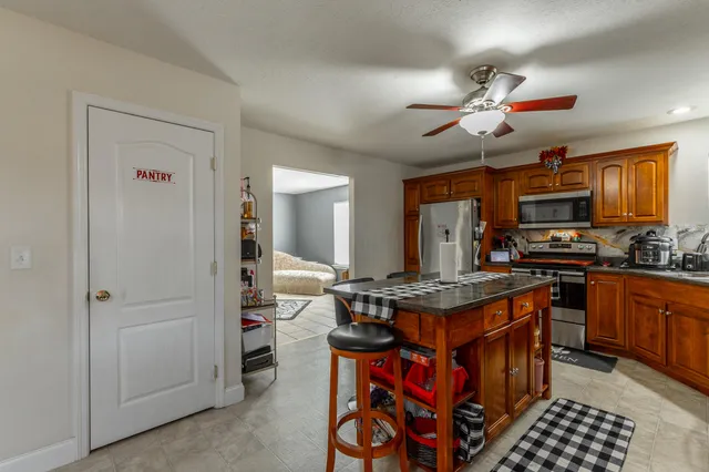 $475,000 | 1052 Trojan Run Drive, Soddy Daisy, TN 37379