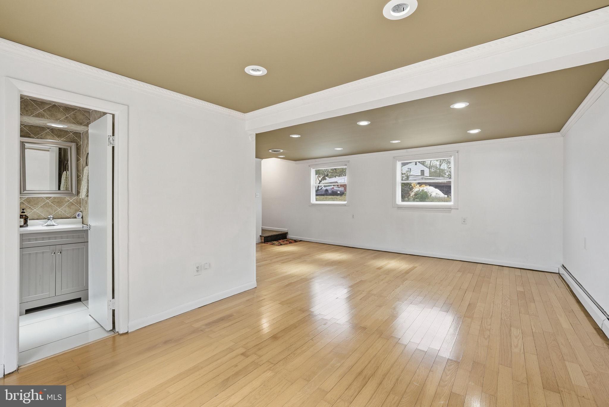 9609 Norfolk Street Manassas, VA 20109 - Photo 28 of 37 a view of an empty room with a window