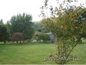 35 Camelfield Road Weaverville, NC 28787 - Photo 3 of 24 Gallery Image 3