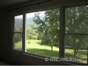 35 Camelfield Road Weaverville, NC 28787 - Photo 5 of 24 Gallery Image 5