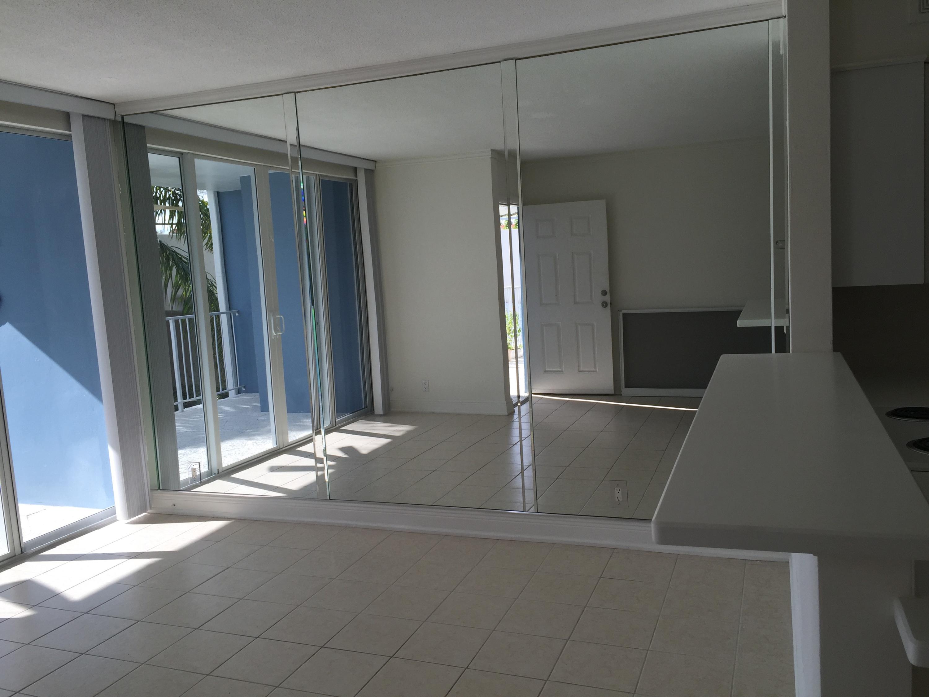 55 Northeast Spanish Trail, Unit 202 Boca Raton, FL 33432 - Photo 6 of 27 great room