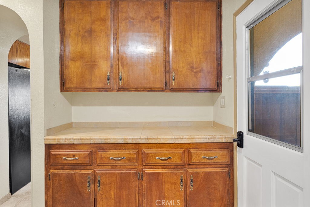 9072 Green Road Pinon Hills, CA 92372 - Photo 23 of 70 butler pantry, storage