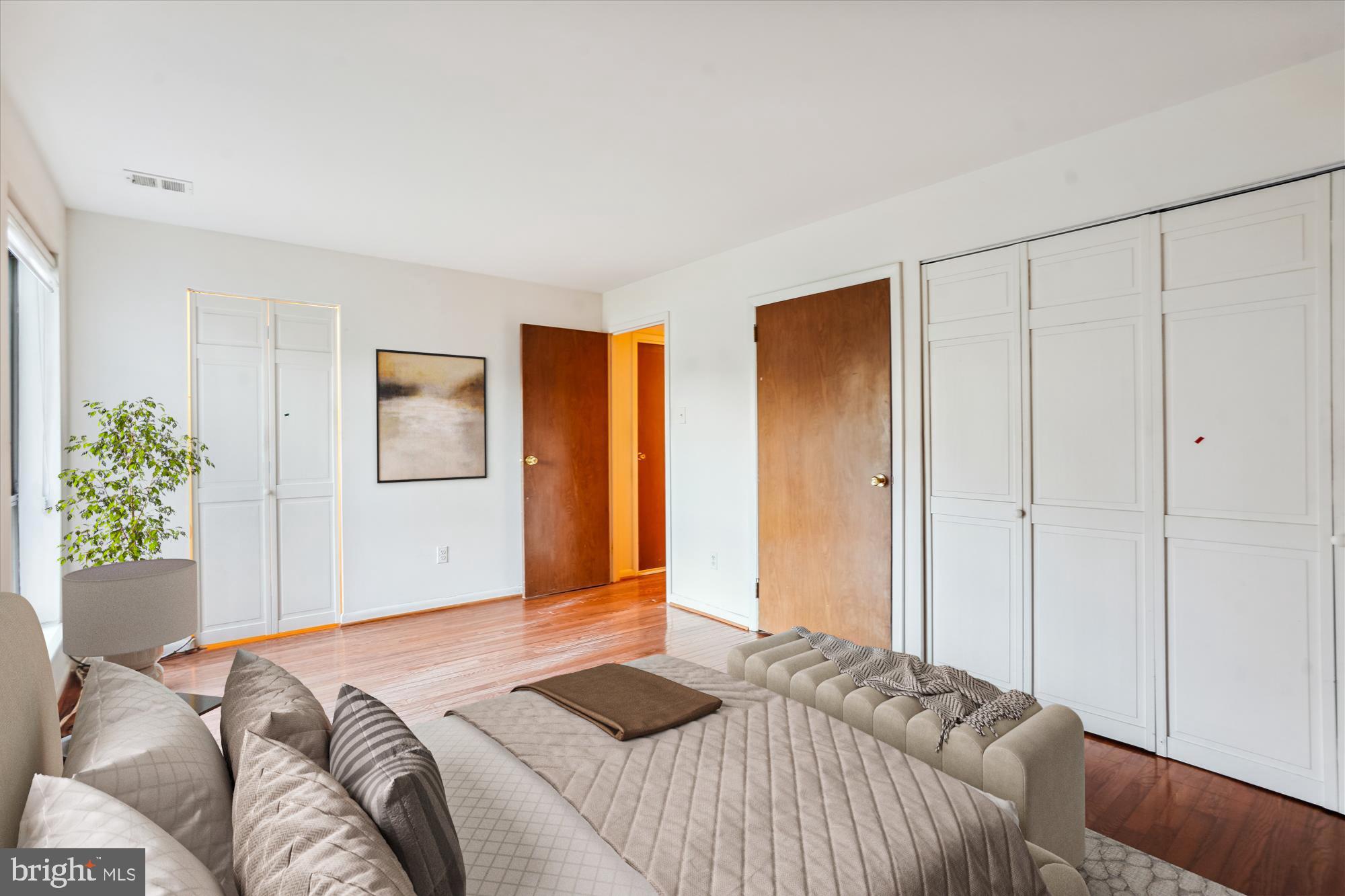 11224 Chestnut Grove Square, Unit 11224125 Reston, VA 20190 - Photo 13 of 42 Bedroom