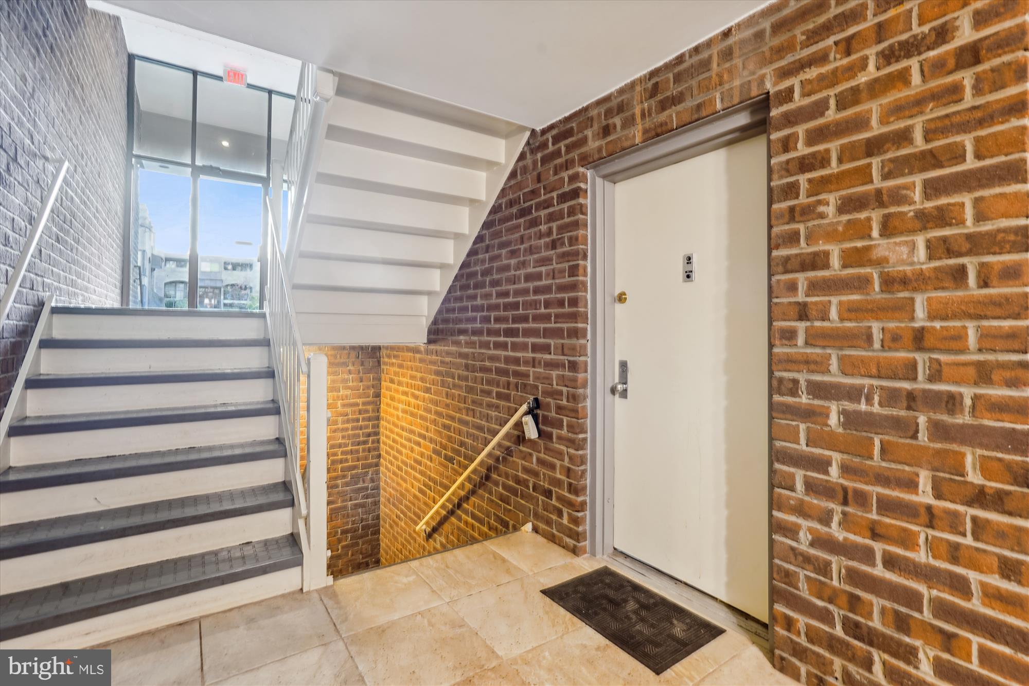 11224 Chestnut Grove Square, Unit 11224125 Reston, VA 20190 - Photo 16 of 42 Exterior
