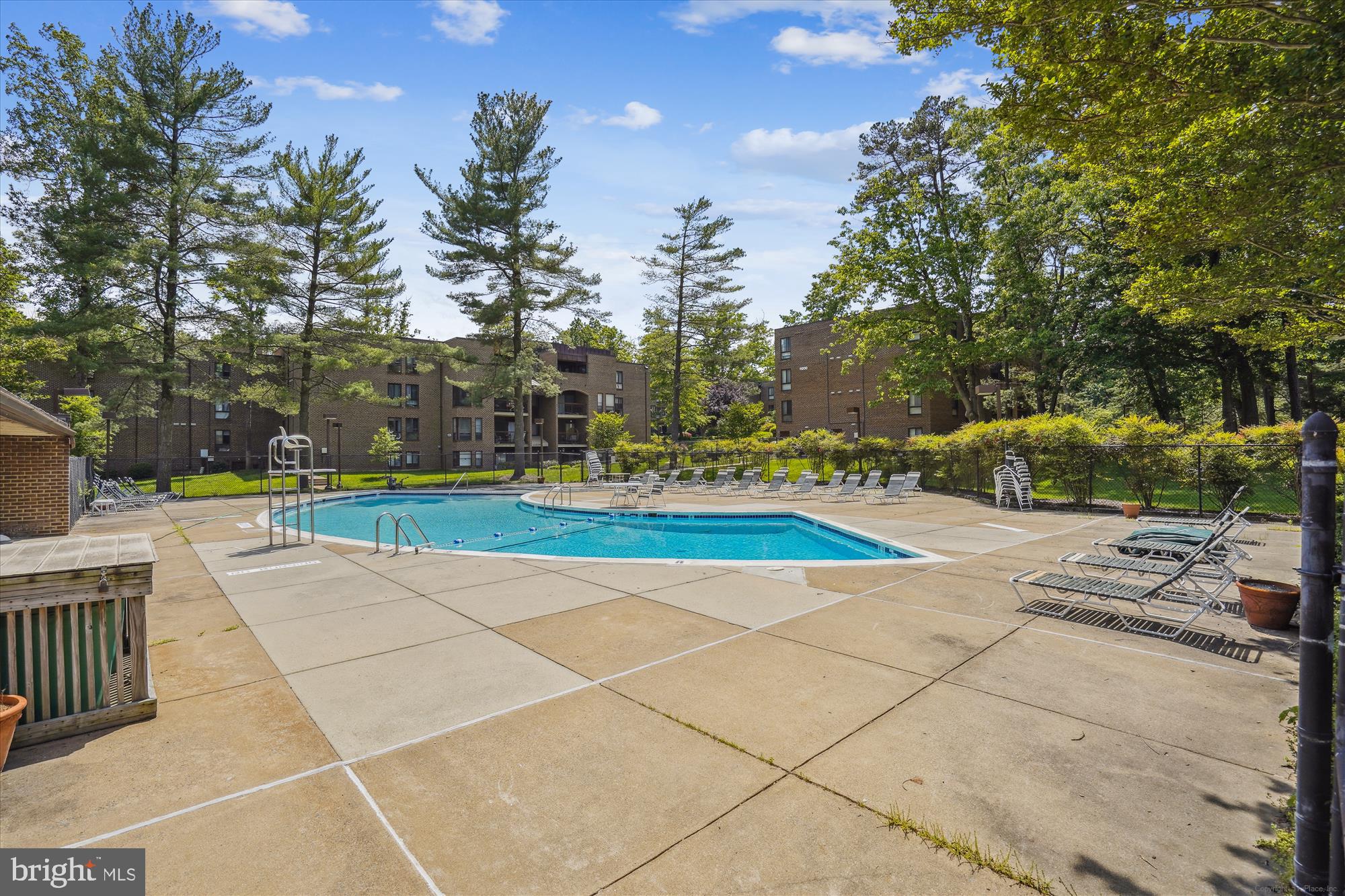 11224 Chestnut Grove Square, Unit 11224125 Reston, VA 20190 - Photo 22 of 42 Amenities
