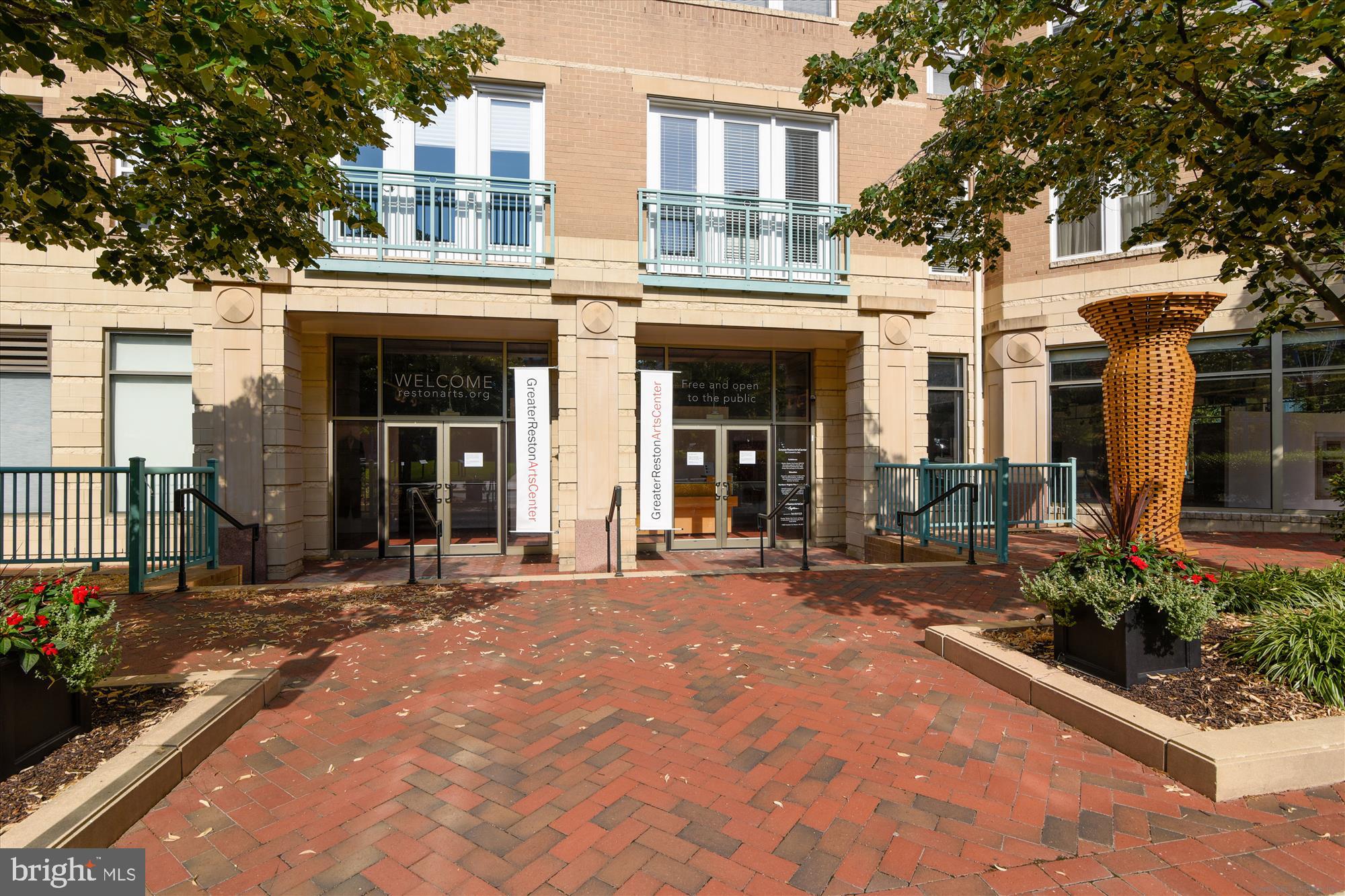 11224 Chestnut Grove Square, Unit 11224125 Reston, VA 20190 - Photo 38 of 42 Arts Center
