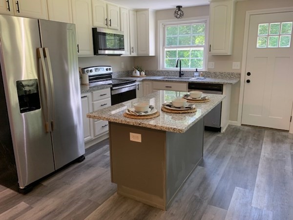 71 Waite Corner Road North Brookfield, MA 01535 - Photo 4 of 11 Gallery Image 4