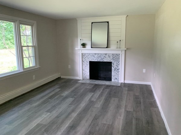 71 Waite Corner Road North Brookfield, MA 01535 - Photo 6 of 11 Gallery Image 6