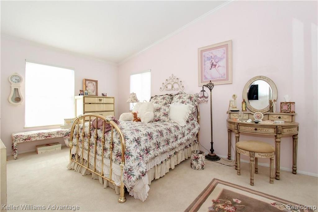 22280 Edgewater Novi, MI 48375 - Photo 14 of 20
