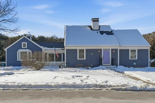 $875,000 | 11 West Bradstreet Road, North Andover, MA 01845