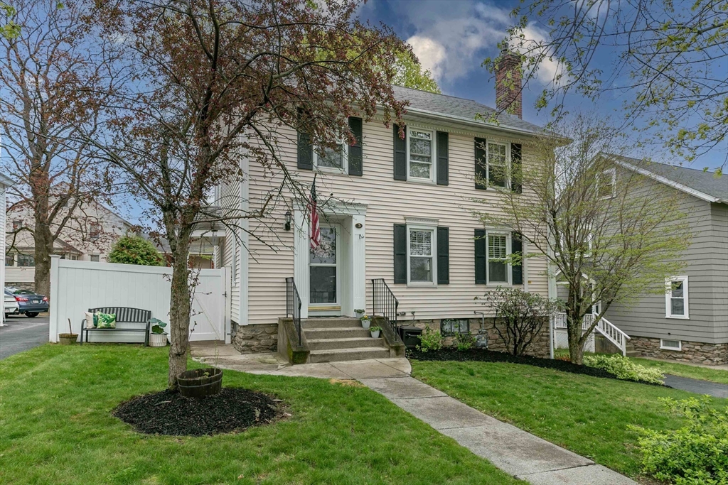 3 Knowles Road Worcester, MA 01602 - Photo 2 of 39 Gallery Image 2