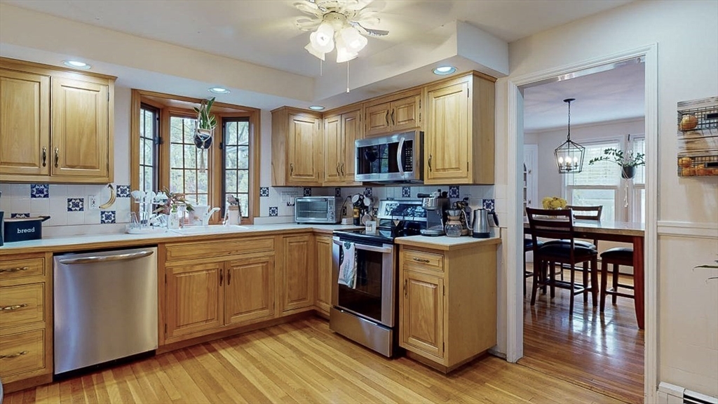 3 Knowles Road Worcester, MA 01602 - Photo 3 of 39 Gallery Image 3
