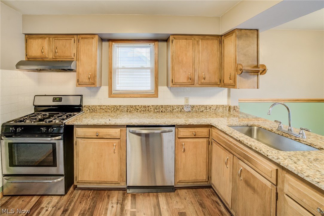 12920 Littleton Road Garfield Heights, OH 44125 - Photo 11 of 24