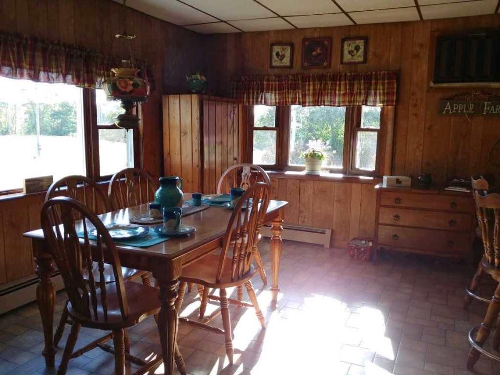529 Bangor Road Benton, ME 04901 - Photo 11 of 23 Dining area