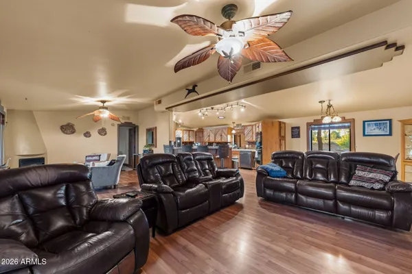 $629,000 | 385 North Tomahawk Road, Apache Junction, AZ 85119