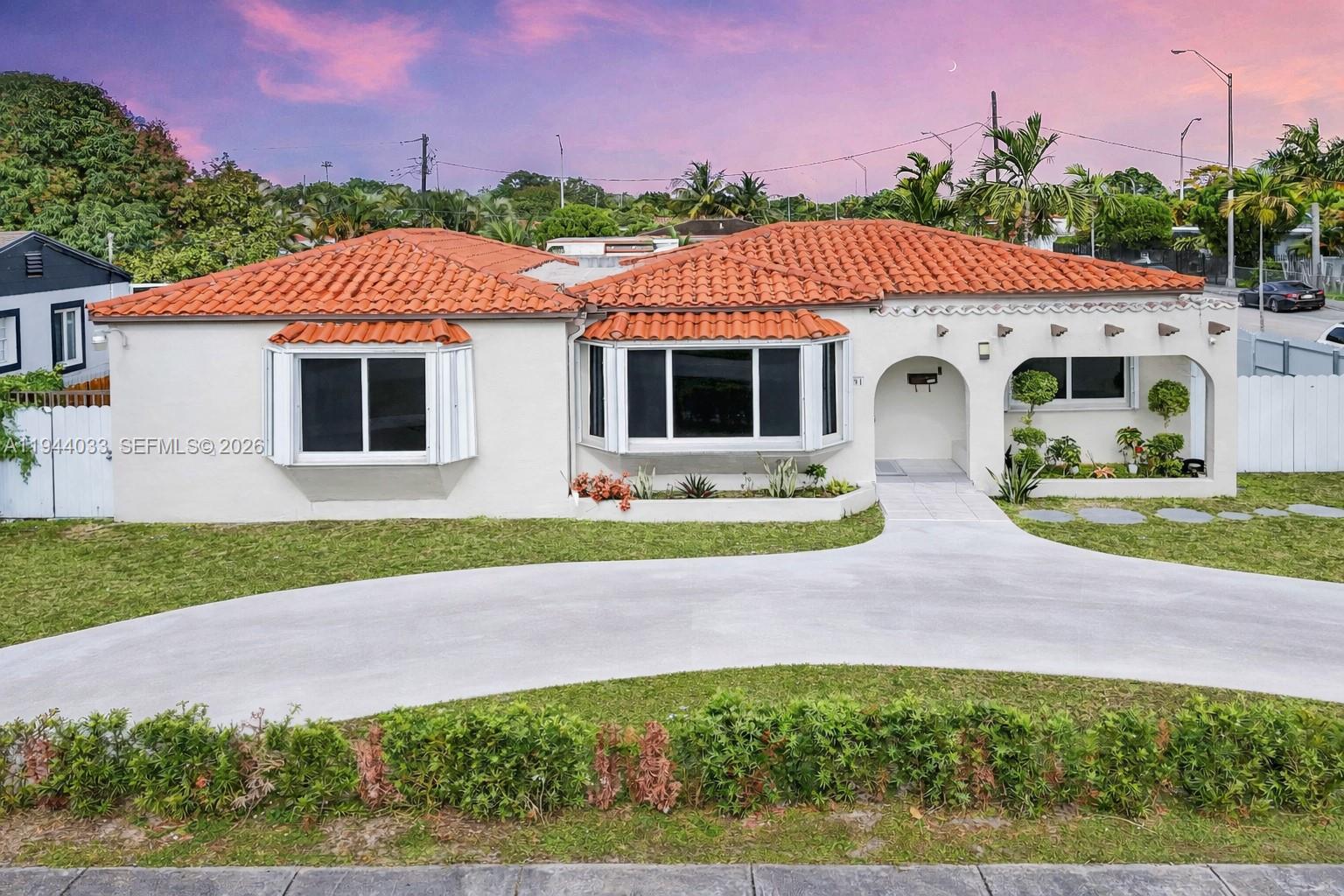591 Southeast 5th Street Hialeah, FL 33010 - Photo 1 of 45