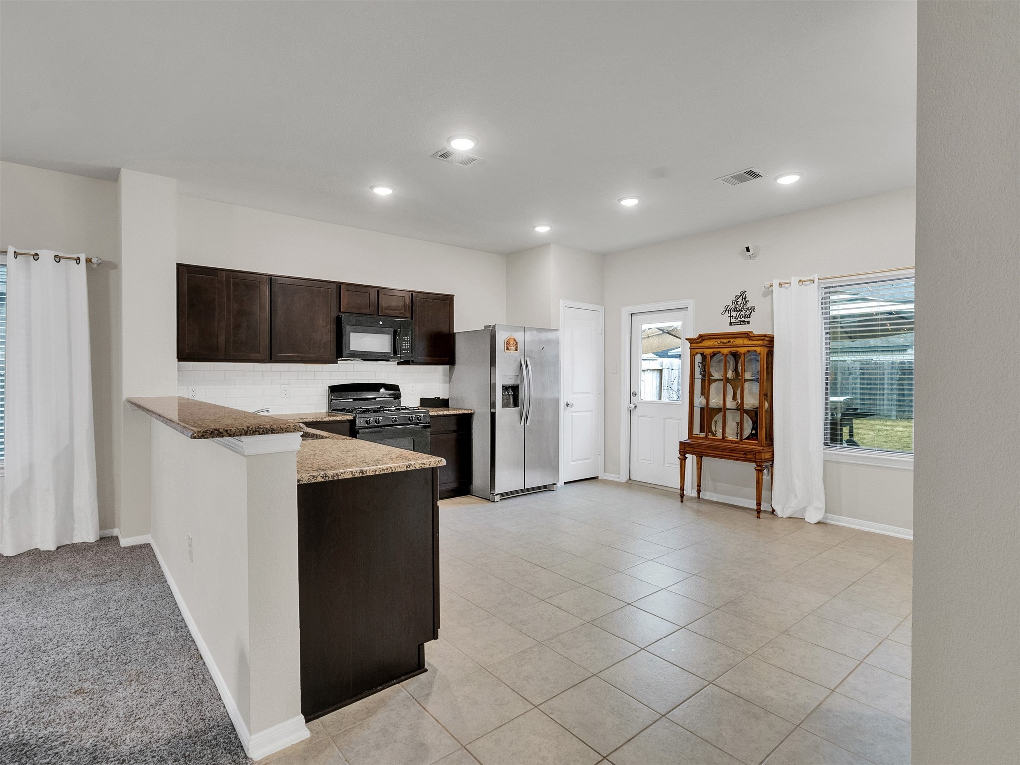 10510 Watershed Drive Rosharon, TX 77583 - Photo 8 of 32