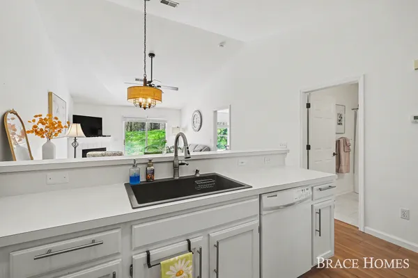 $299,900 | 3369 Clear Vista Court Northeast, Grand Rapids, MI 49525