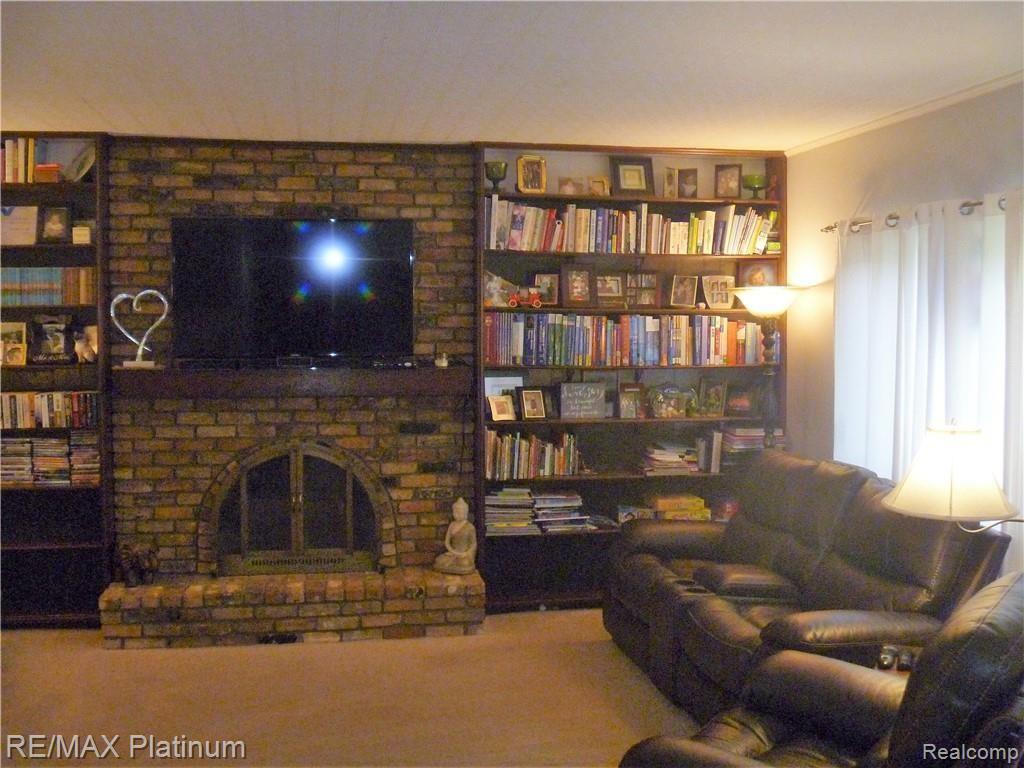 13182 Torrey Road Fenton, MI 48430 - Photo 7 of 14