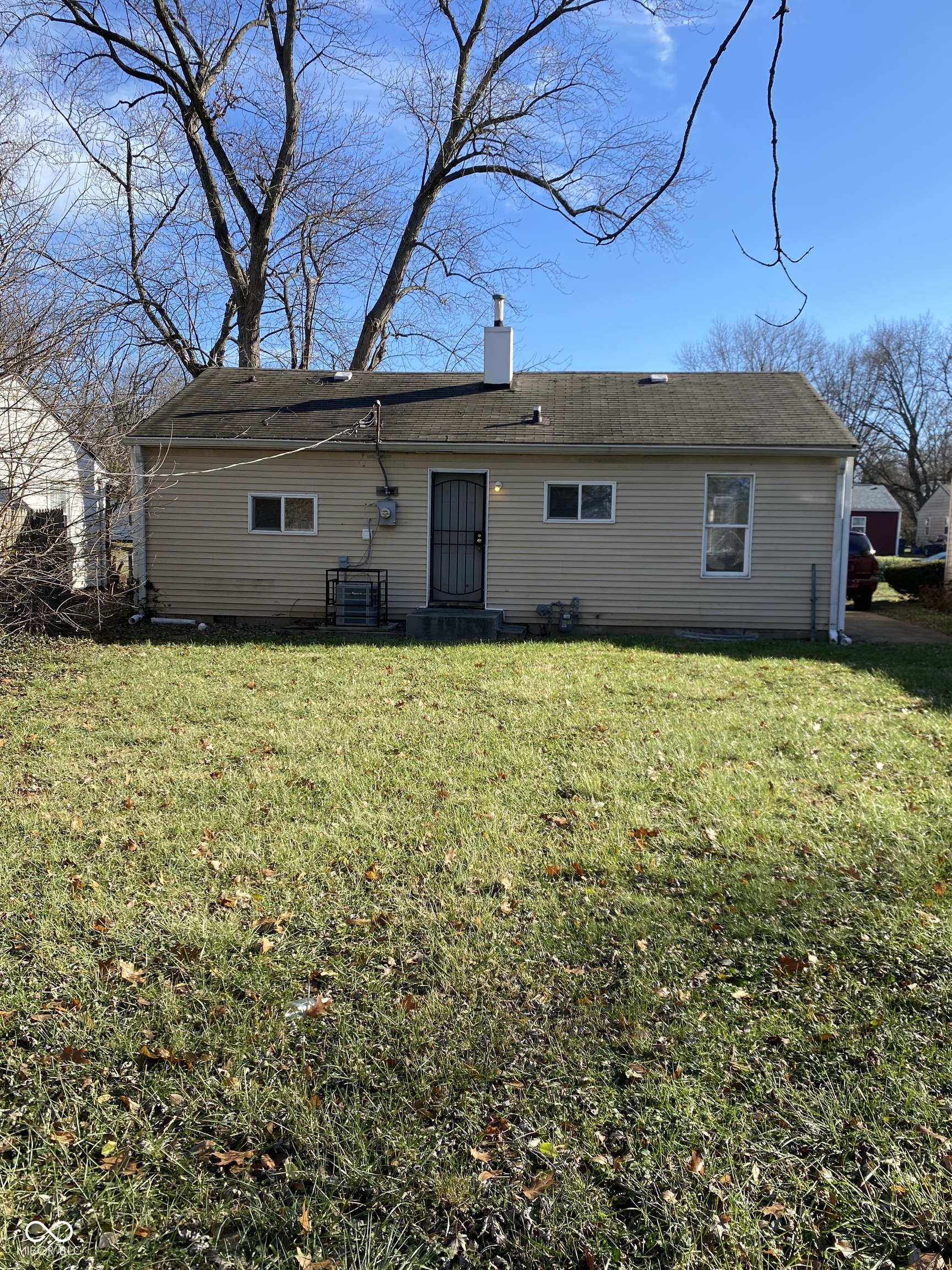 3520 North Butler Avenue Indianapolis, IN 46218 - Photo 2 of 16