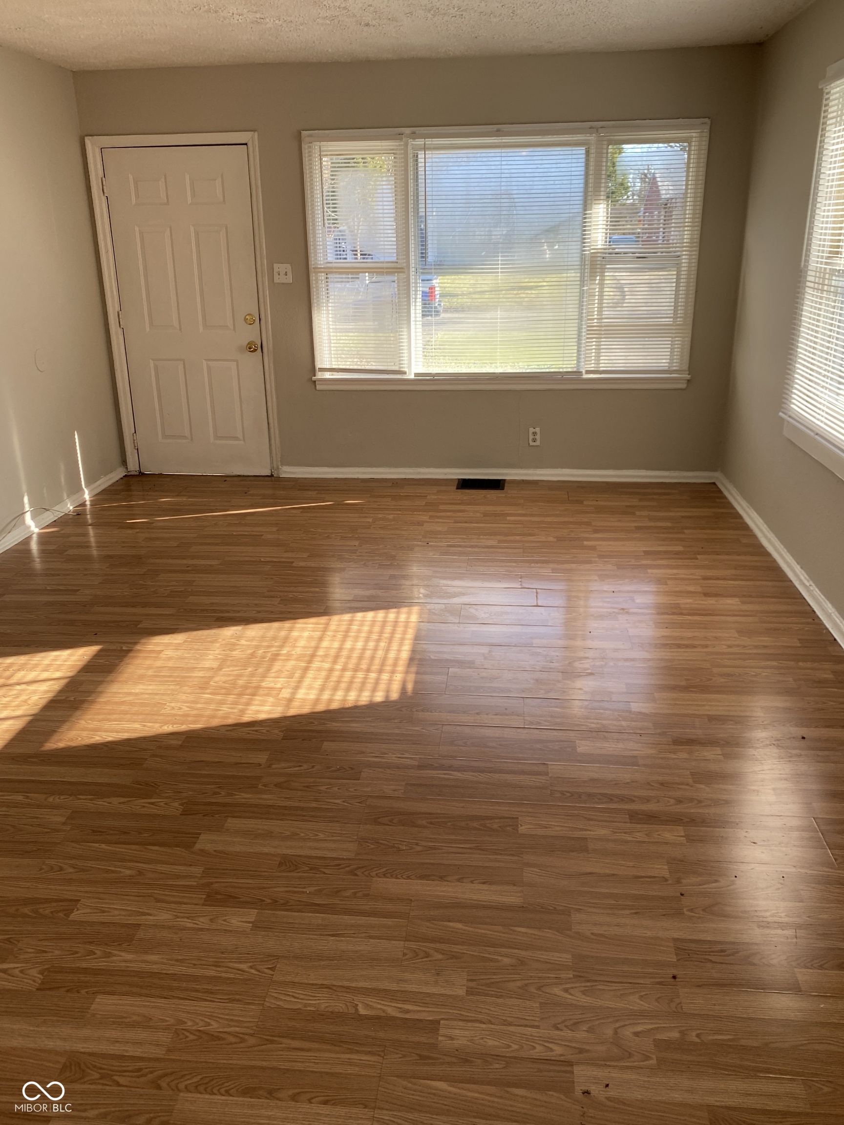 3520 North Butler Avenue Indianapolis, IN 46218 - Photo 5 of 16