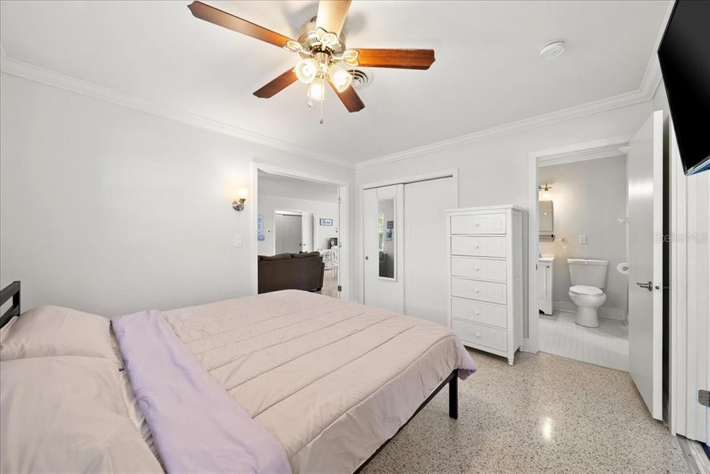 637 Flamingo Road Venice, FL 34293 - Photo 14 of 35 Gallery Image 14