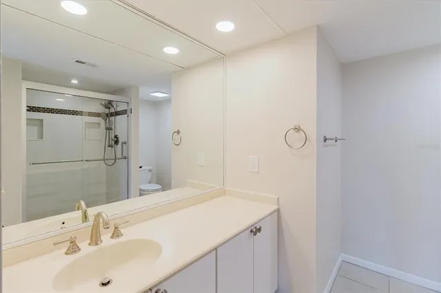 $425,000 | 100 Oakmont Lane, Unit 507, Belleair, FL 33756