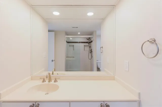 $425,000 | 100 Oakmont Lane, Unit 507, Belleair, FL 33756