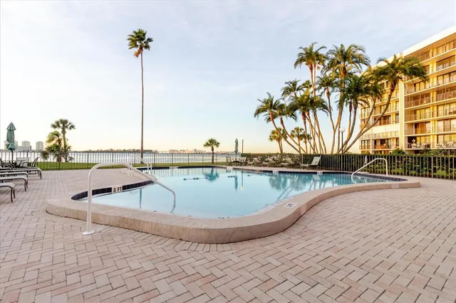 $425,000 | 100 Oakmont Lane, Unit 507, Belleair, FL 33756