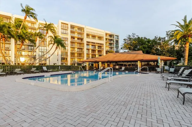 $425,000 | 100 Oakmont Lane, Unit 507, Belleair, FL 33756