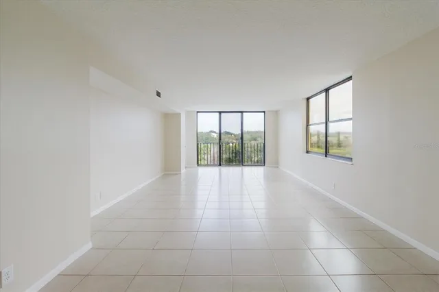 $425,000 | 100 Oakmont Lane, Unit 507, Belleair, FL 33756